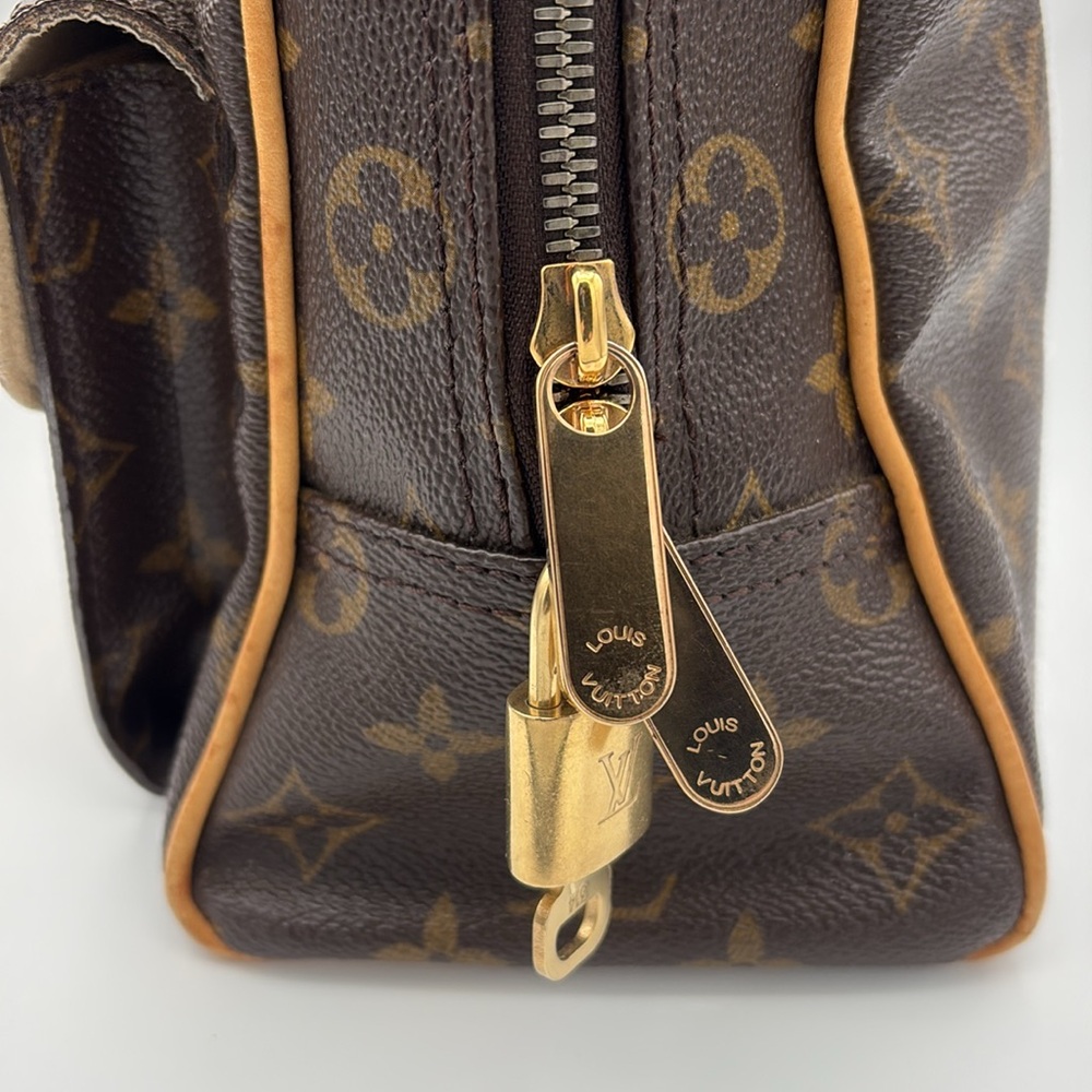 EUC Louis Vuitton Manhattan PM Monogram 👜 handbag with lock and key #314 - Picture 4 of 16